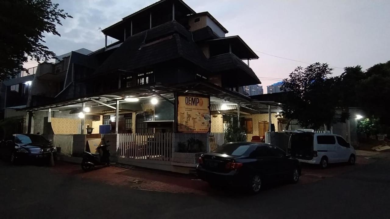Mayestik Guest House Syariah Jakarta Luaran gambar