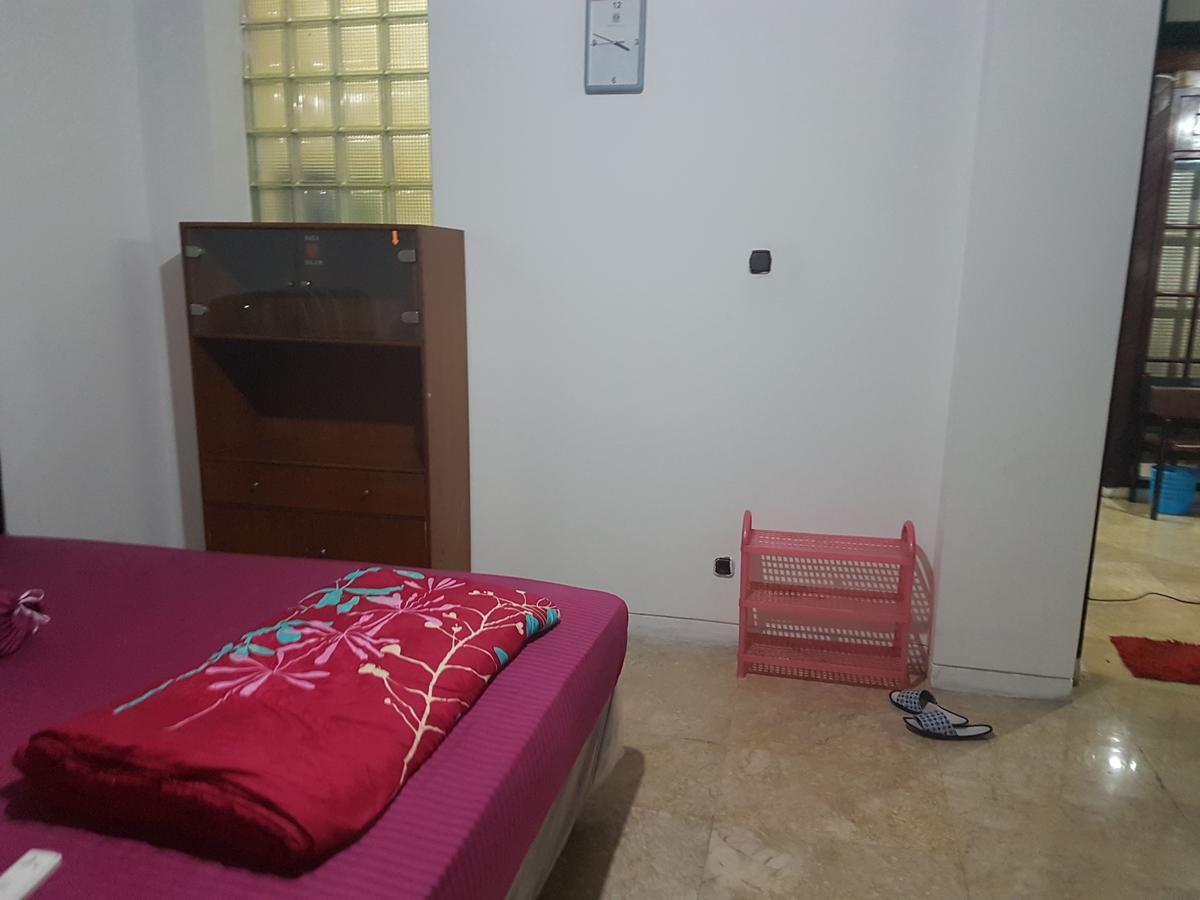 Mayestik Guest House Syariah Jakarta Luaran gambar