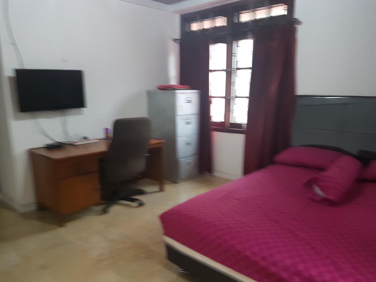 Mayestik Guest House Syariah Jakarta Luaran gambar